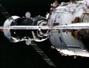 Progress 25 dockad med ISS.