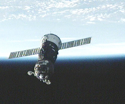 Soyuzkapseln under omlokalisering.