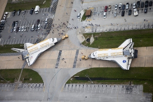 Discovery och Endeavour.