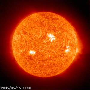 Fotografi av Solen taget av SOHO i maj förra året.