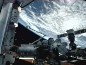 ISS och Discovery dockade med varandra.