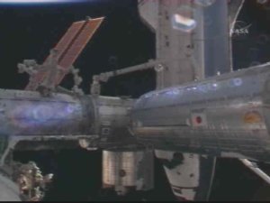 Kibomodulen dockad med Harmonimodulen.