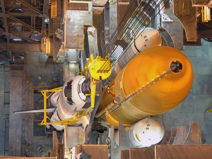 Discovery lyfts p� plats.