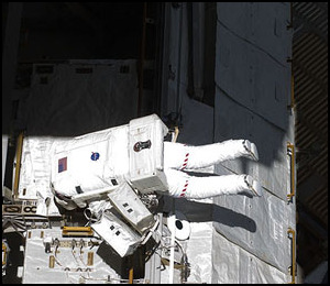 Christopher Cassidy syns hr under den tredje rymdpromenaden.
